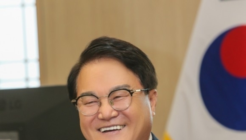 김하수 청도군수 요양원 사무국장에게 막말 및 욕설썩인 협박성 발언으로 경북민심 요란 ,도민지탄 ,어쩌면 좋냐?,