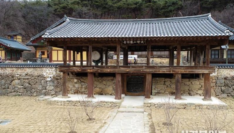 1680년 세워진 ‘덕휘루’, 보물 지정서 전달…본래 이름 되찾아