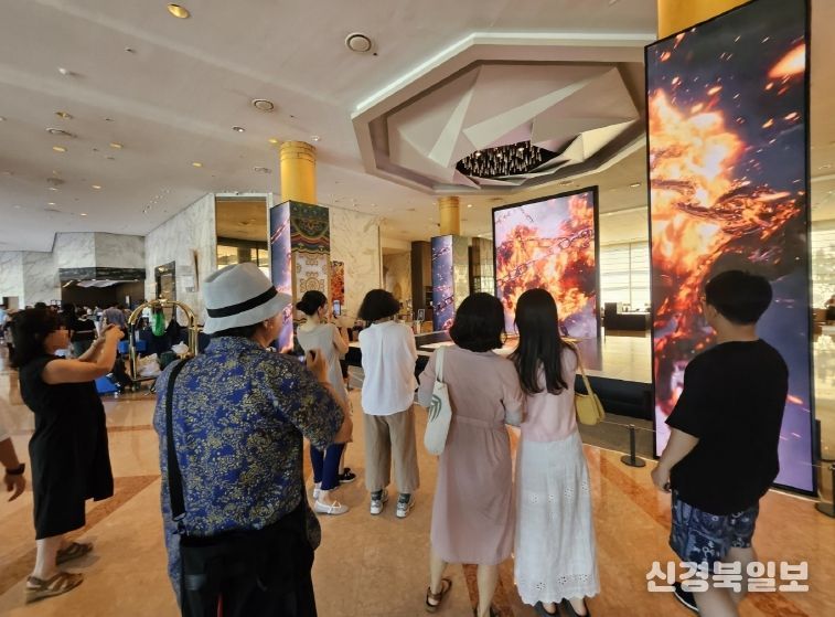 경북도의 특별전시 ‘빛으로 피어나는 신라’