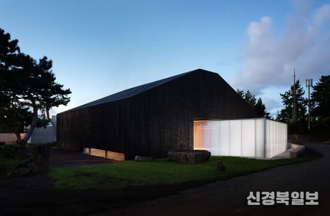 우수건축물 답사 예정지 - 검은집 미술관(출처 : 건축사사무소 애니텍쳐)