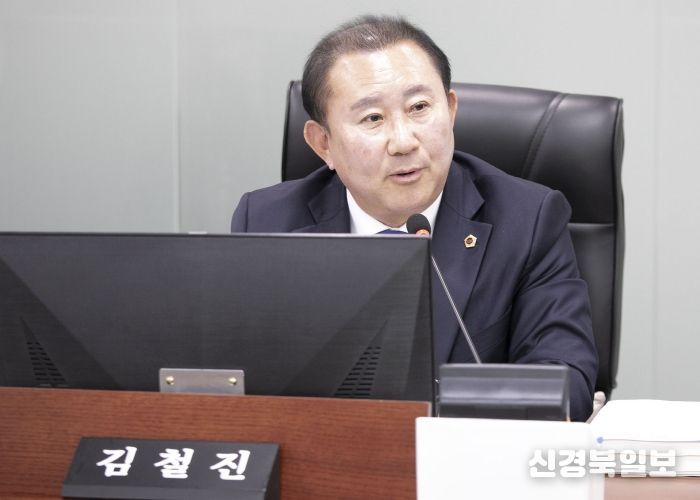 경기도의회 미래과학협력위원회 소속 김철진 의원(더불어민주당, 안산7)