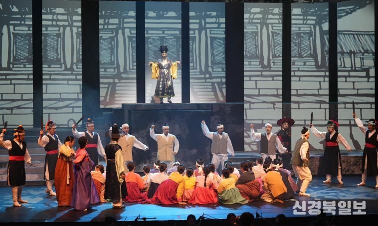 나주시가 광주‧전남 최초로 추진한 ‘2025년 예술인 활력소득’ 지급을 완료했다. 사진은 지역 문화예술 공연 모습.