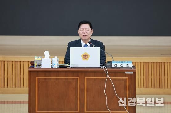김정희 전남도의회 교육위원장 전남교육청 2025. 행정사무감사 질의 사진