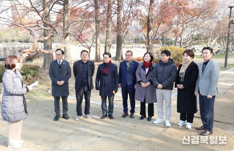 전주시의회 복지환경위원회, 덕진공원 대표관광지 조성 현장 점검