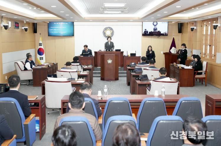 4일 태안군의회 본회의장에서 열린 제319회 태안군의회 임시회 모습.