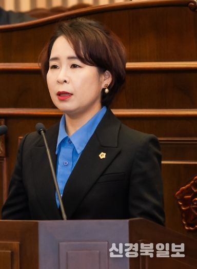 남양주시의회 318회 임시회 1차 본회의에서 정현미 의원이 시정질문을 하고 있다.