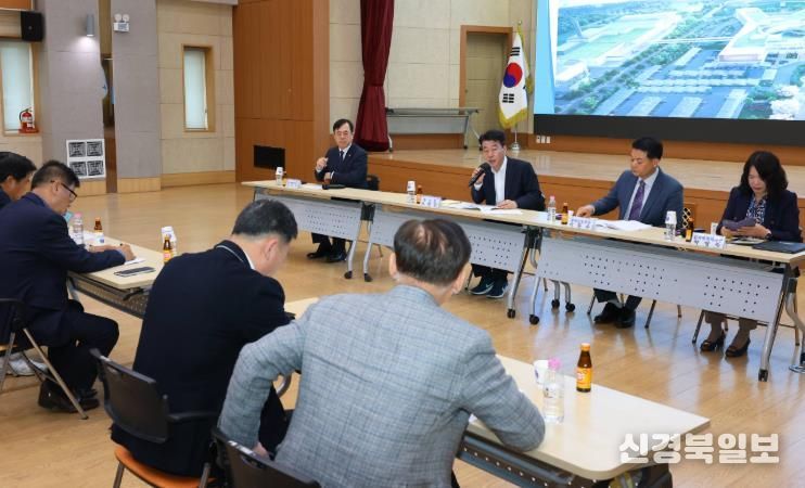 1일 경주시 알천홀에서 열린 ‘i-SMR 유치와 지역 발전을 위한 언론인 간담회’에서 최혁준 경주시장 권한대행이 발언하고 있다.