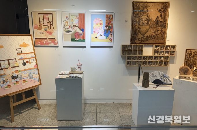 윈도우갤러리에서 8개 공방 스튜디오 릴레이 전시